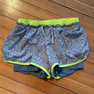 Nike Women's Size Small Athletic Shorts